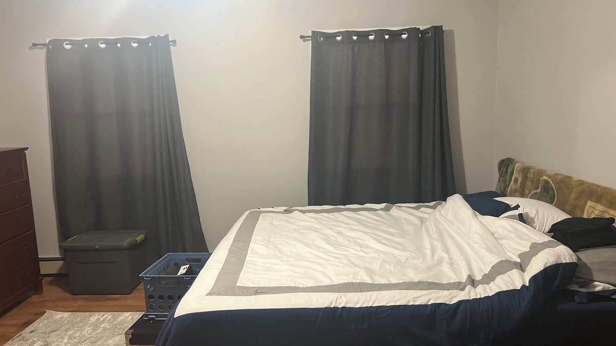Tarrytown House | Cozy 2 Bedroom 1 bath, walking distance from Metro North.