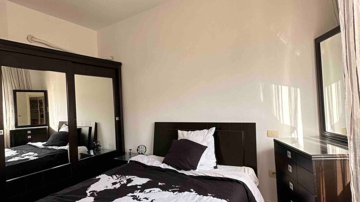 La Soukra House | Cozy 2-bedroom apartment in a lively neighbourhood- Tunis