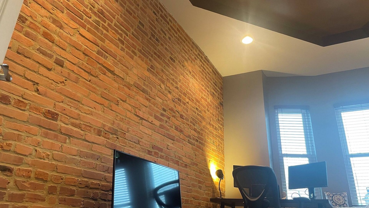 Greektown Apartment | Cozy 2-bedroom apartment in welcoming Baltimore with WiFi, AC