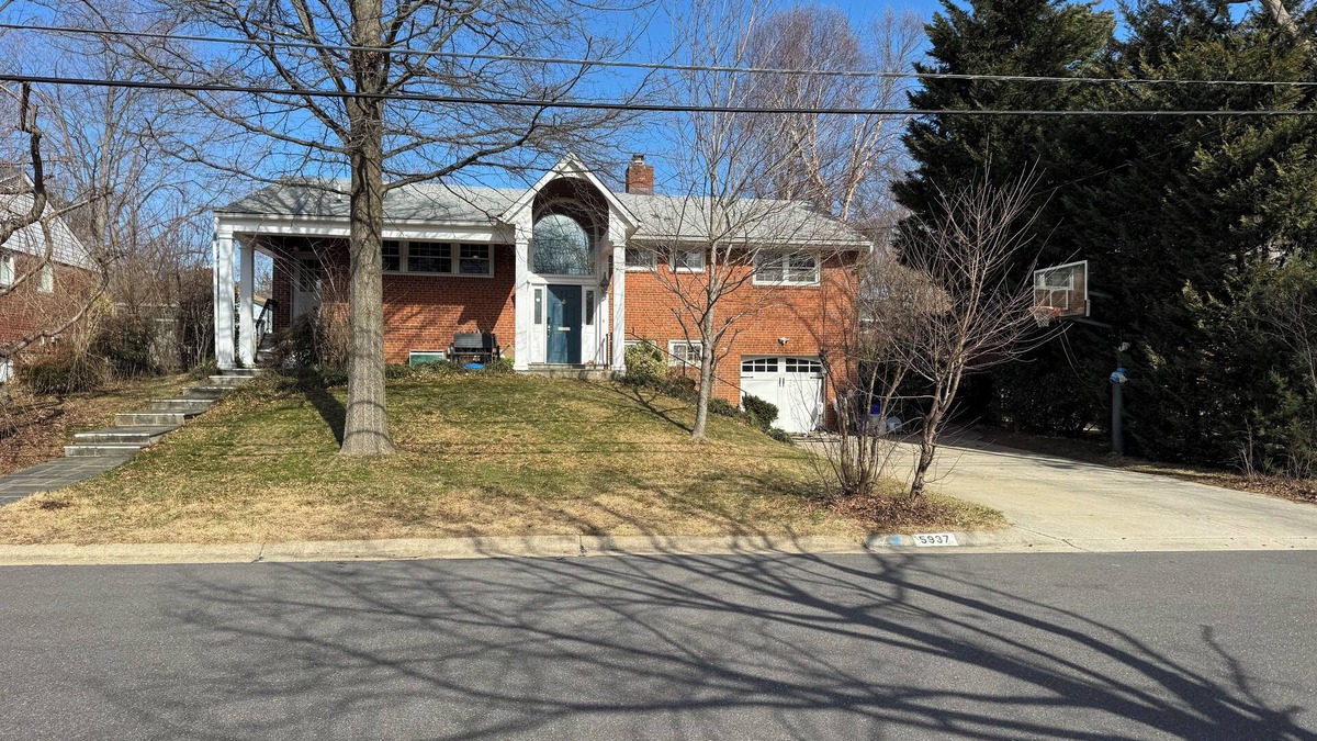 North Bethesda Apartment | Cozy 2-bedroom apartment in charming Bethesda with WiFi, AC