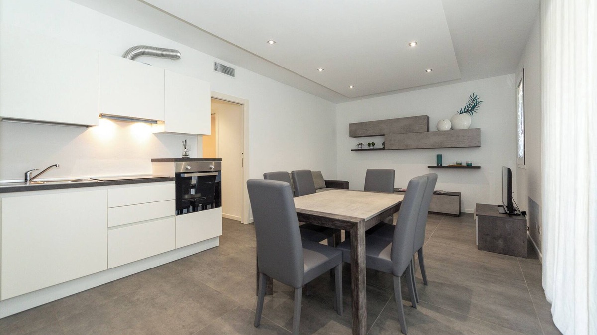 Faro Apartment | Cozy 2-bedroom apartment, in residence with swimming pool 500 meters from the sea