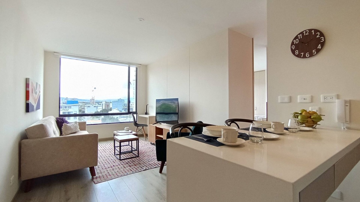 La Castellana Apartment | Cozy 2-bedroom apartment in charming Bogotá with WiFi, fitness room