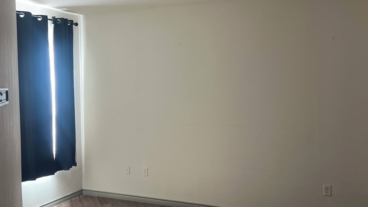 Cedars Apartment | Cozy 2-bedroom apartment in fabulous Dallas with AC, WiFi, fitness room,