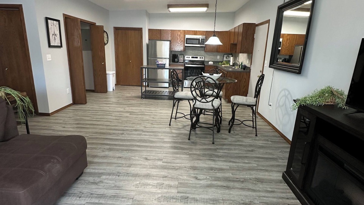 Penfield Apartment | Cozy 2-bedroom apartment in Urbana with WiFi, AC, and 2 car garage
