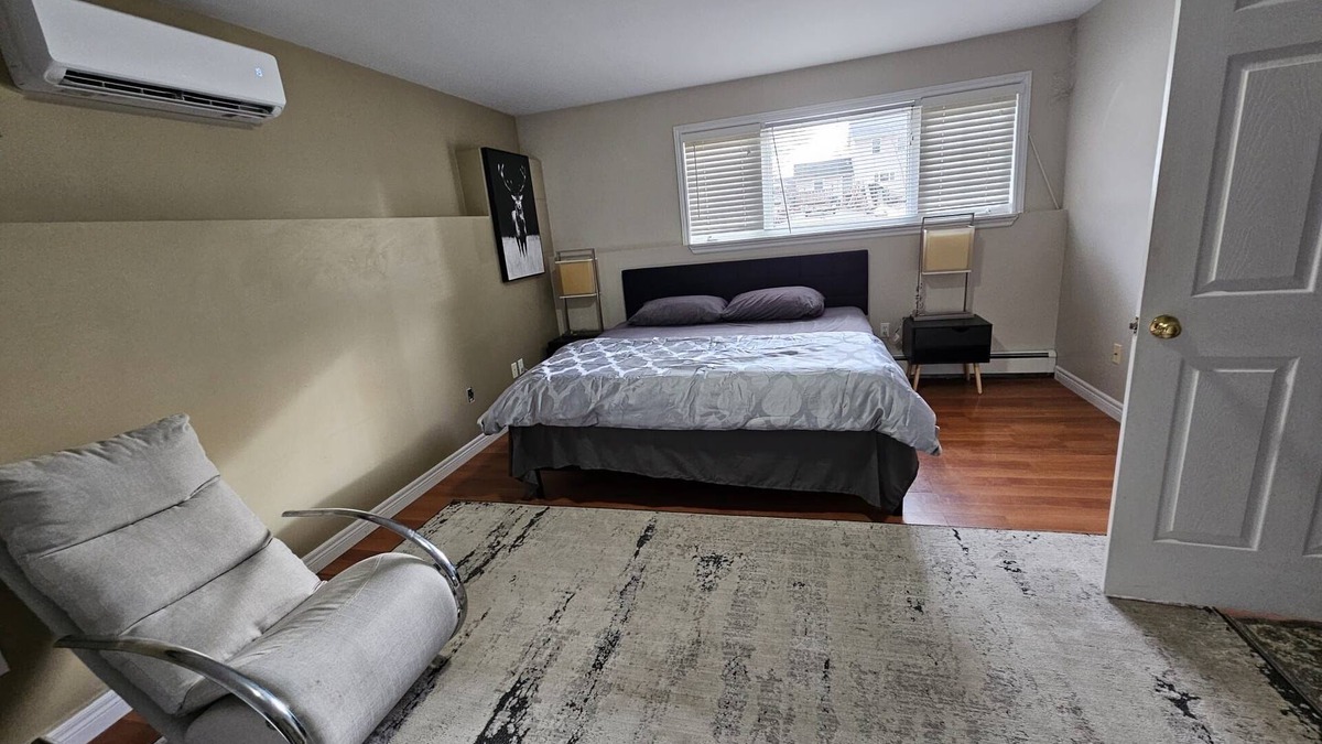Dartmouth House | Cozy 2-Bedroom Basement unit