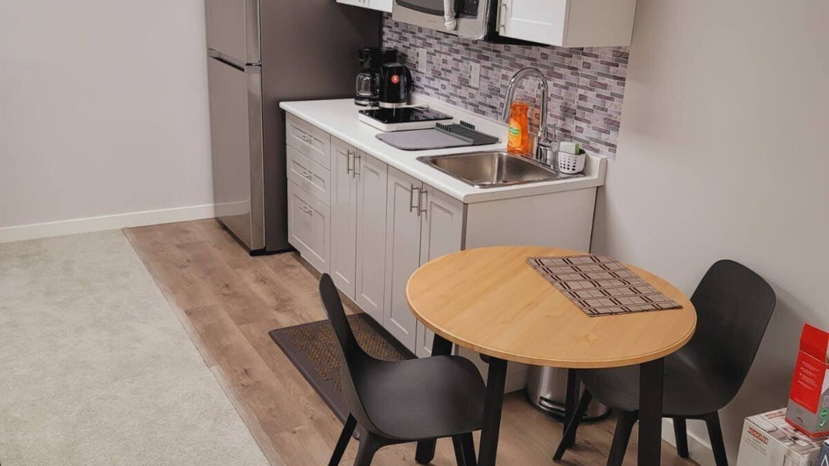 Winnipeg House | Cozy 2 bedroom basement