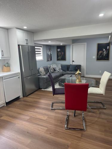 London Apartment | Cozy 2 bedroom basement appt