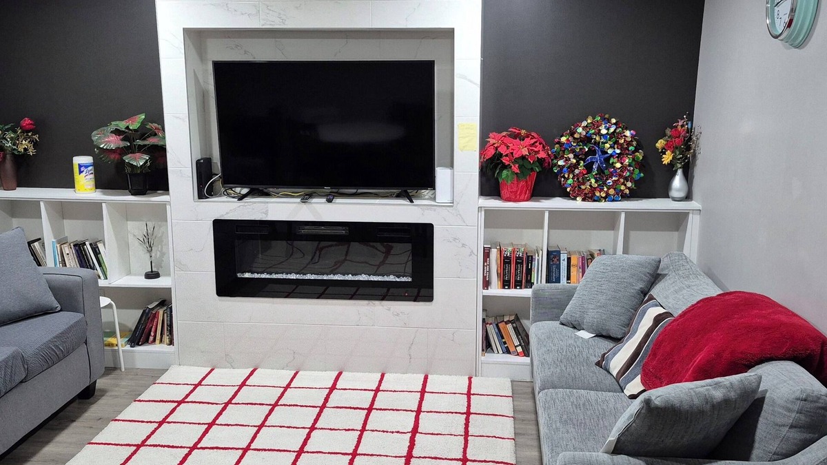 Southwest Edmonton House | Cozy 2-bedroom bsmt suite w/private entrance