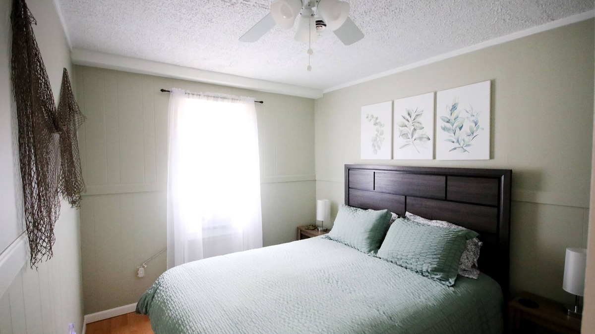 Lake Michigan Beach House | Cozy 2-bedroom bungalow in peaceful Coloma, close to beaches