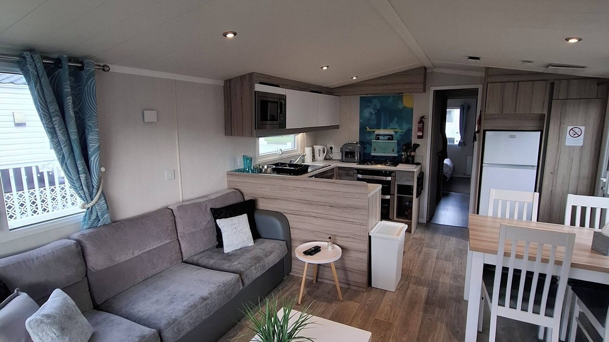 Prestonpans House | Cozy 2-bedroom caravan in welcoming SetonSands with WiFi close to the beach