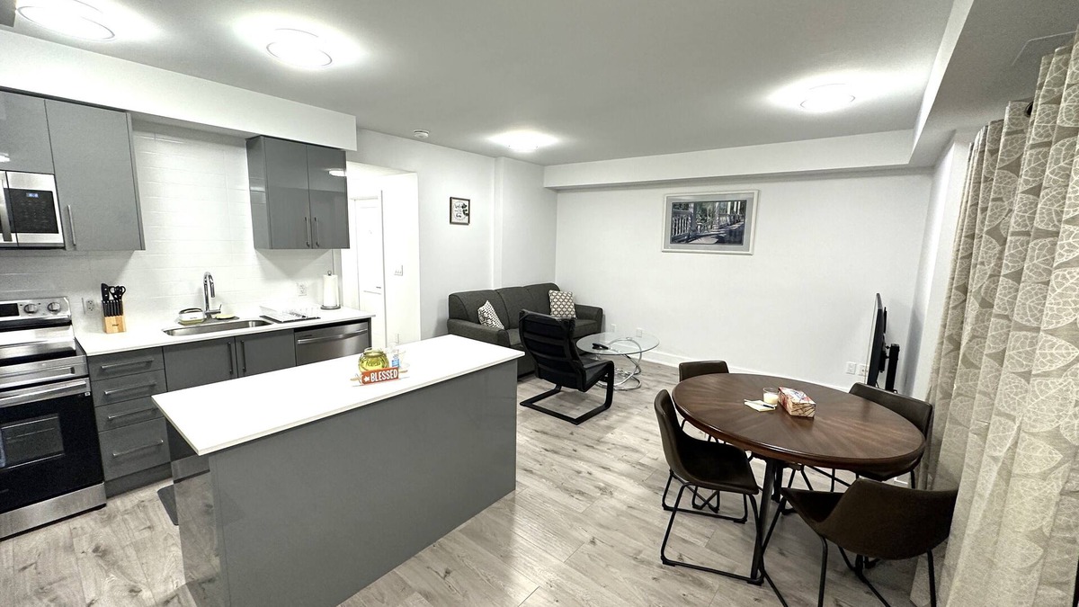 Niagara Falls Condo | Cozy 2-Bedroom Condo with Parking in Niagara Falls