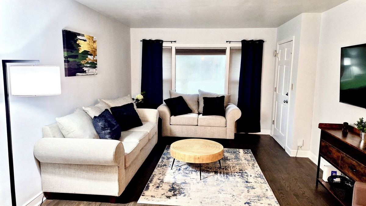 Elm Grove Condo | Cozy 2-bedroom condo in pleasant Elm Grove with AC, WiFi