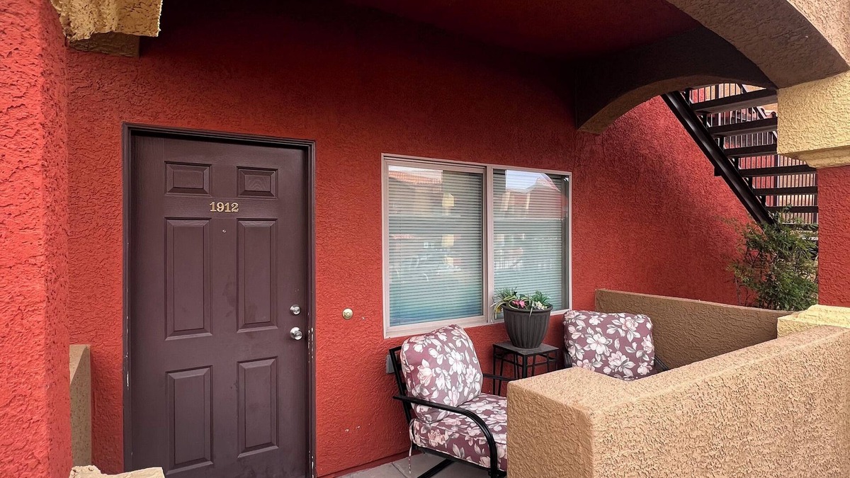 Mesquite House | Cozy 2-bedroom condo with pool, hot tub, fitness room & AC in amazing Mesquite