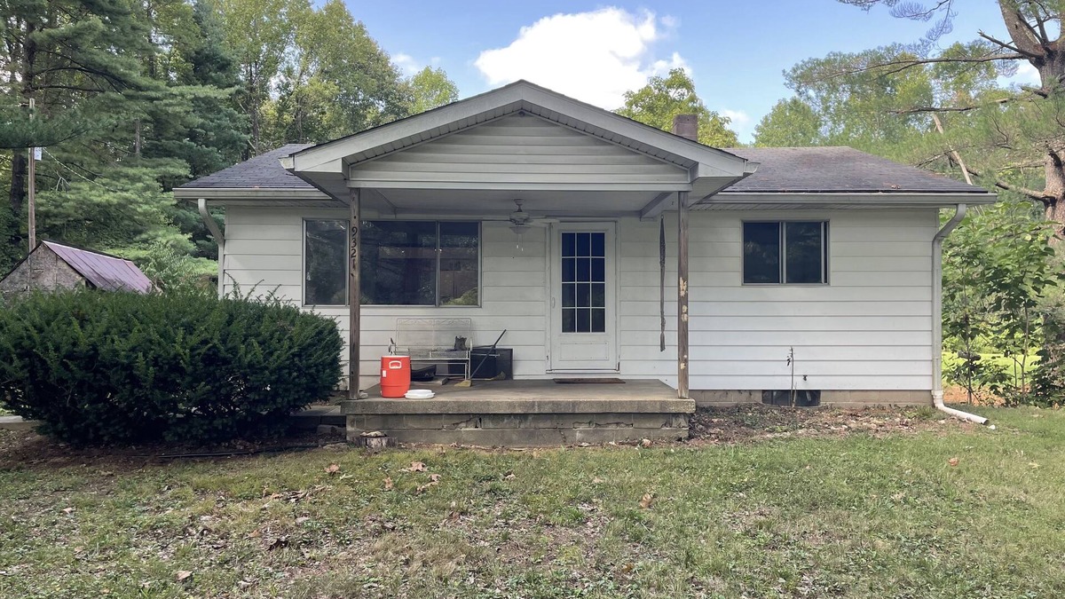 Heltonville Cottage | Cozy 2-bedroom cottage located in beautiful and private Hoosier National Forest
