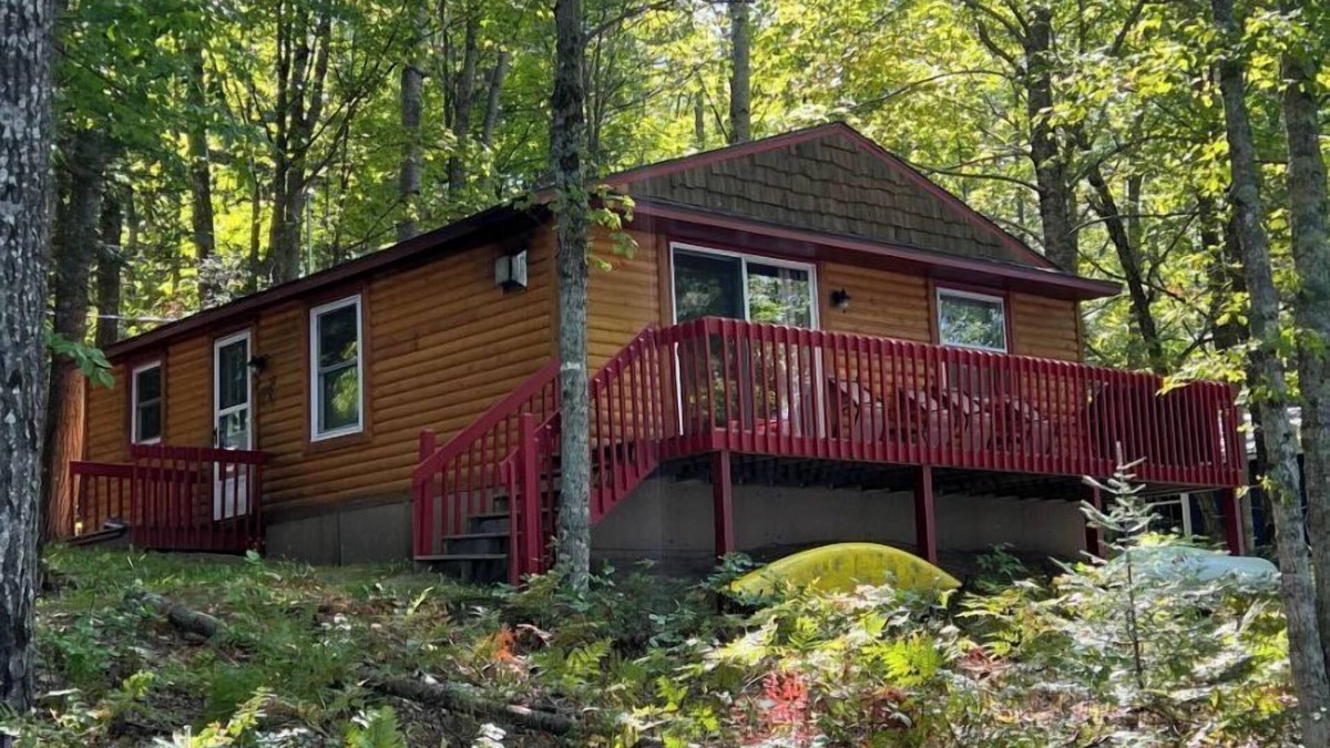 Iron River Cottage | Cozy 2-bedroom cottage on Stanley Lake near Ottawa National Forest.
