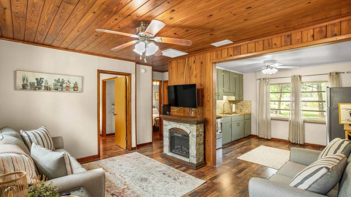 Dunnellon House | Cozy 2-Bedroom Dunnellon Abode