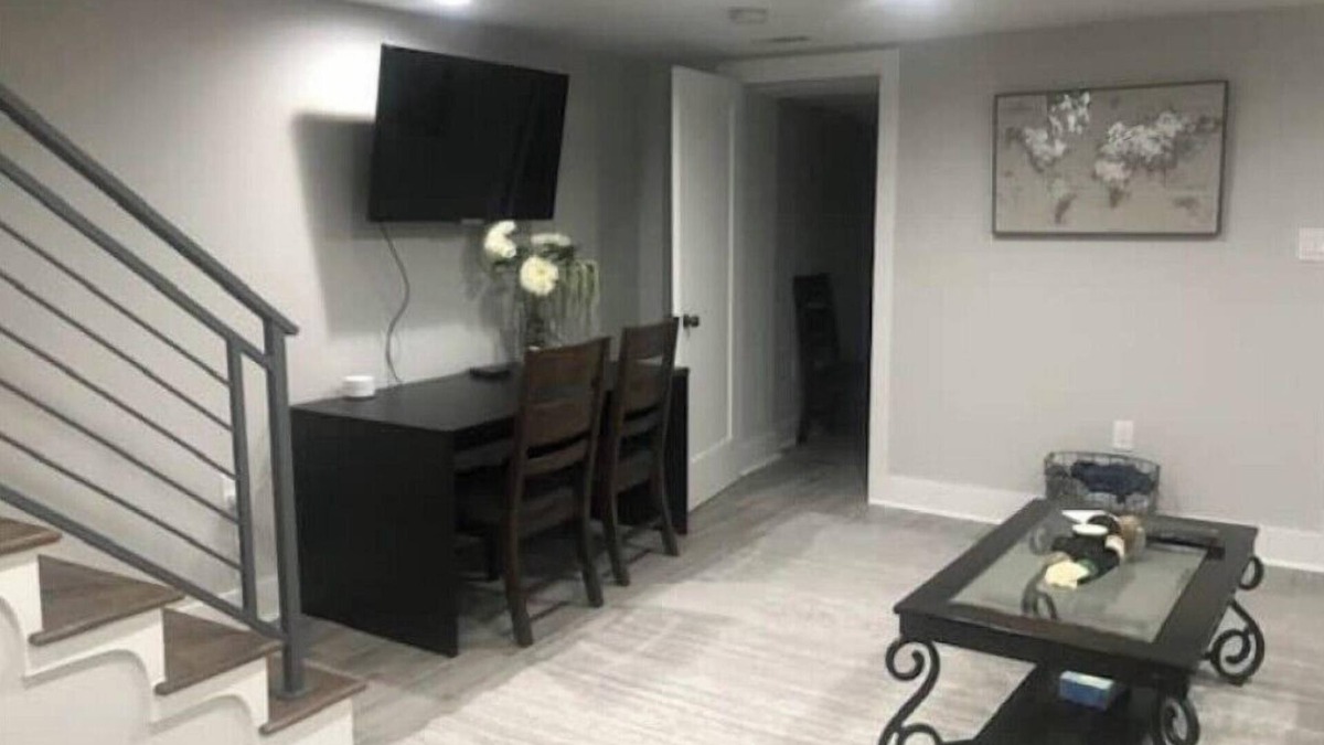 Trinidad House | Cozy 2-Bedroom English Basement in Charming Washington With AC, WiFi