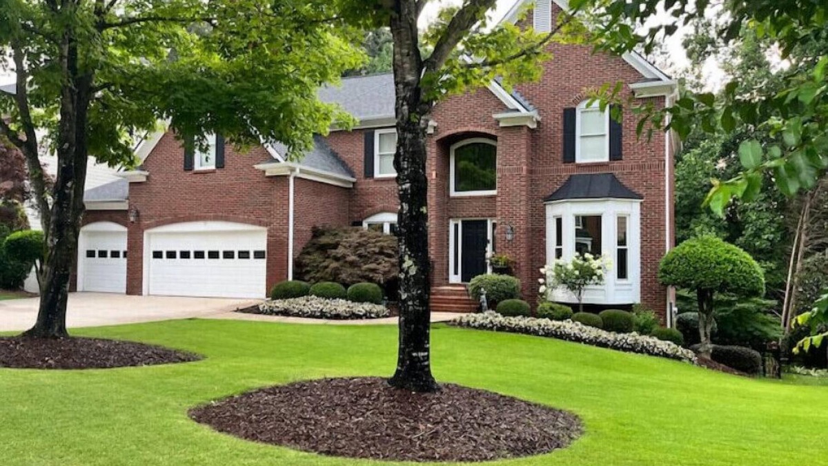Norcross Apartment | Cozy 2 Bedroom Garden Daylight Basement Apartment