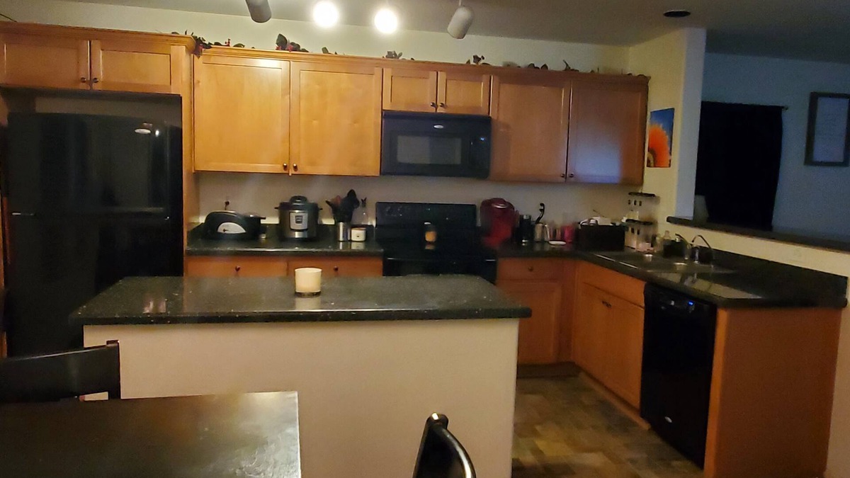 Maryvale Village House | Cozy 2 Bedroom Home-NFL Super Bowl (4 miles from stadium)