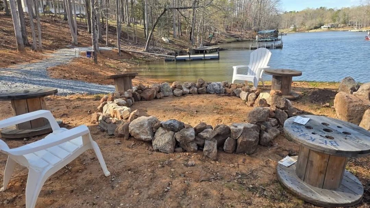 Lake Secession House | Cozy 2-bedroom home on Lake Secession!