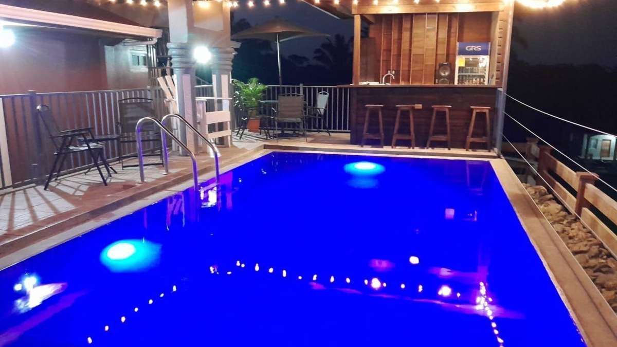 Tela Hotel | Cozy 2-bedroom hotel in wonderful Tela with AC, WiFi