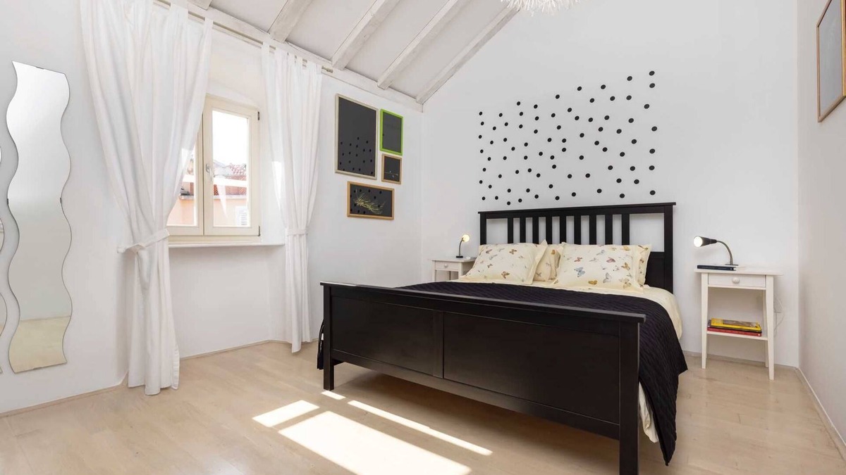 Veli Losinj House | Cozy 2-Bedroom House, Ideal for 4