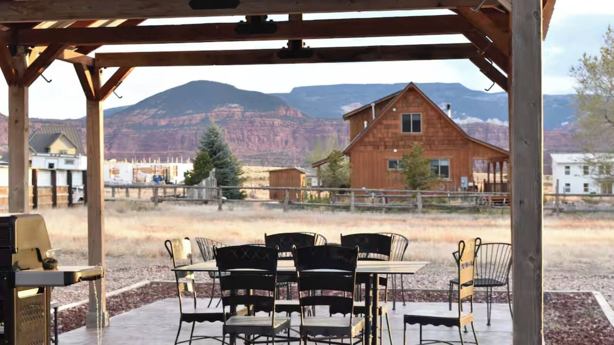 Teasdale Cabin | Cozy 2-bedroom house in charming Teasdale minutes away from Capitol Reef