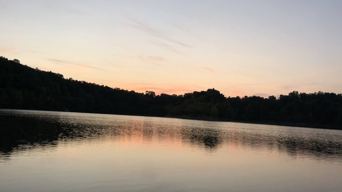 Westview House | Cozy 2-bedroom lake front property
