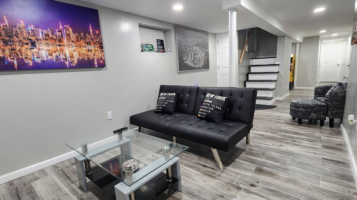 Irvington Apartment | Cozy 2 Bedroom Luxury Basement Near Airport-NYC -Dream Mall -Prudential Centern