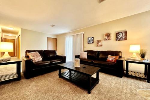 Middletown House | Cozy 2 Bedroom Paired Home in Middletown, OH