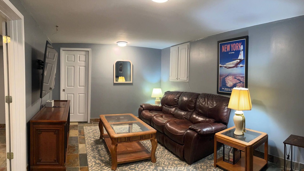 Suwanee House | Cozy 2 bedroom studio in Suwaneennn