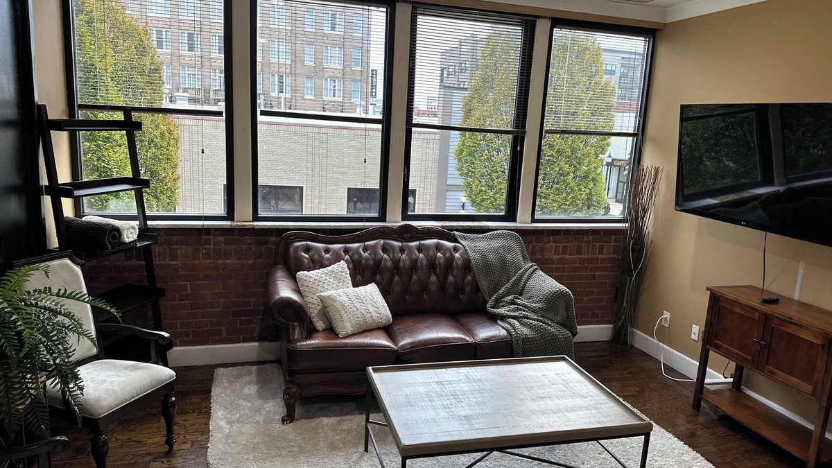 Gastonia Apartment | Cozy 2-Bedroom Suite w/King Bed