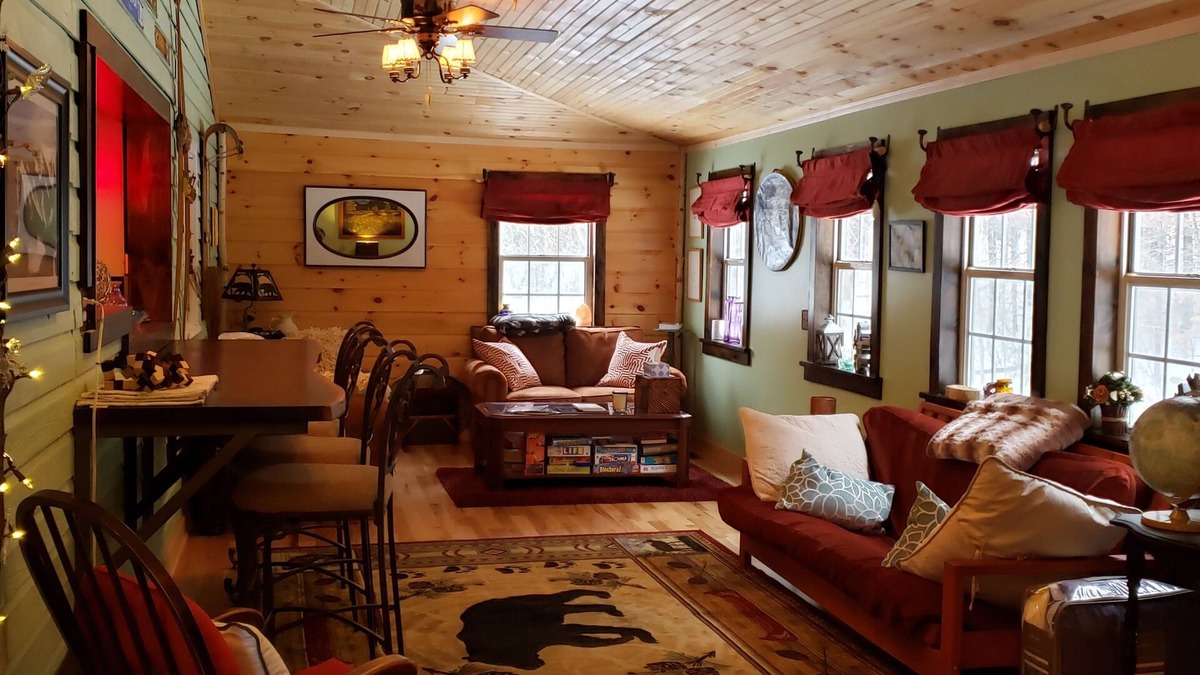 Wilmington House | Cozy 2 bedroom Whiteface Mtn Cabin