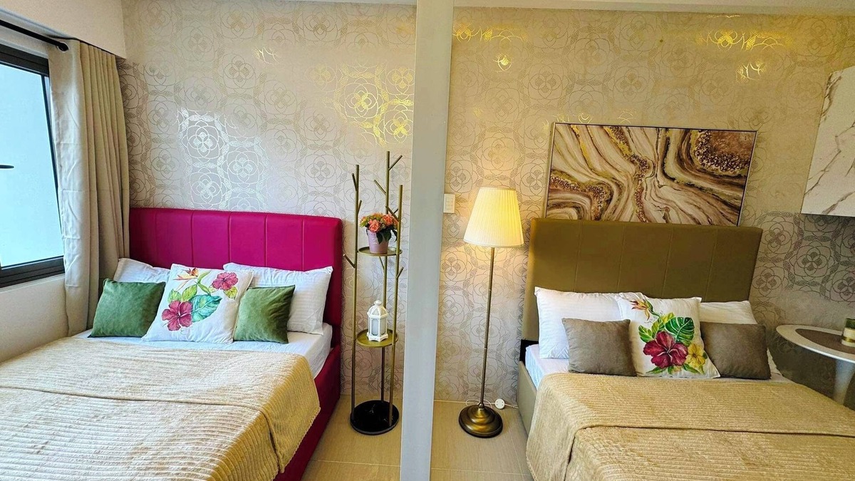 Malate Apartment | Cozy 2 Beds for Family of 4 facing Manila Bay in Shore Residences