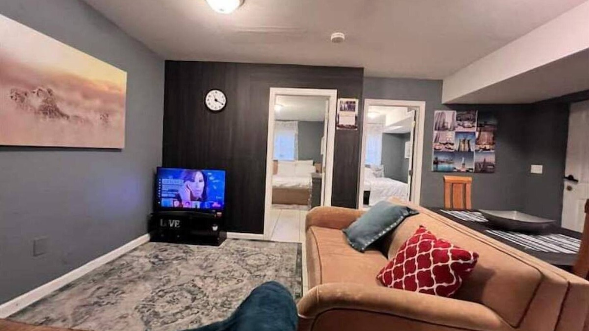 Irvington Apartment | Cozy 2 Beds Near Newark EWR/NYC