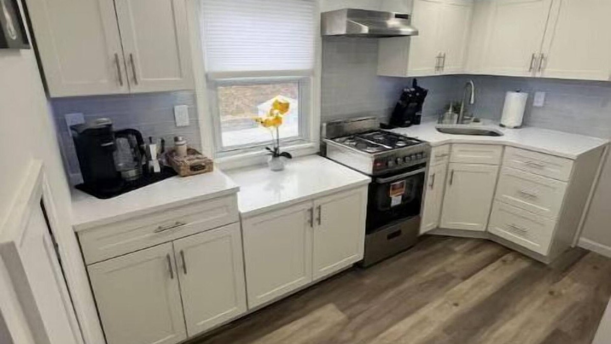 Lyndhurst Apartment | Cozy 2 BR Apartment - close to NYC, MetLife, American Dream