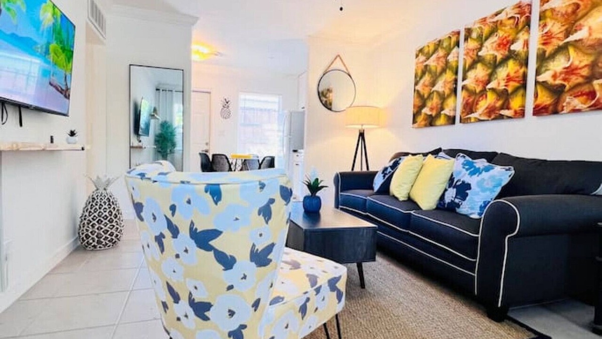 Poinsettia Heights Condo | Cozy 2 BR Condo - 7 Min from Fort Lauderdale Beach