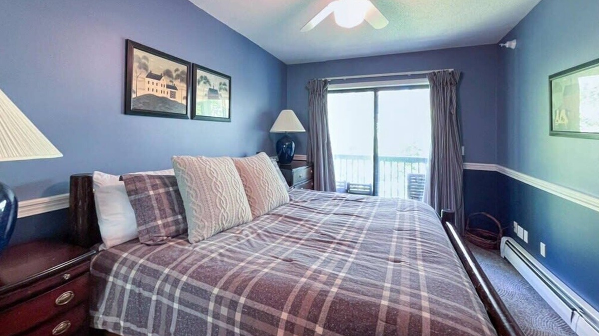 Ludlow Condo | Cozy 2 BR Ski-in/Ski-out Condo at Okemo