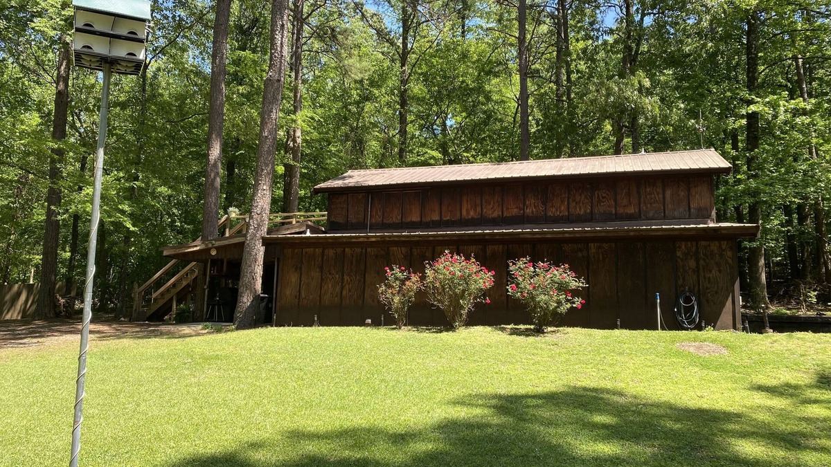 Jones Mills Apartment | Cozy 2 BR with Rec room, 14 mi to downtown Hot Springs and 7 mi from I-30
