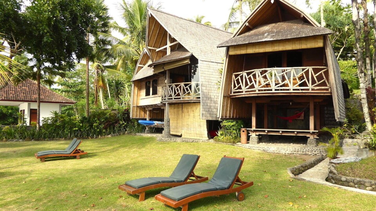 Pekutatan Villa | Cozy 2 BR Wooden Villa