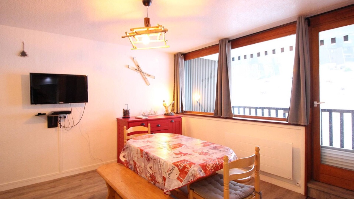 Mont-Dore Apartment | Cozy 2-Star Apartment Near Slopes in Mont-Dore – 5 Guests, Parking Included
