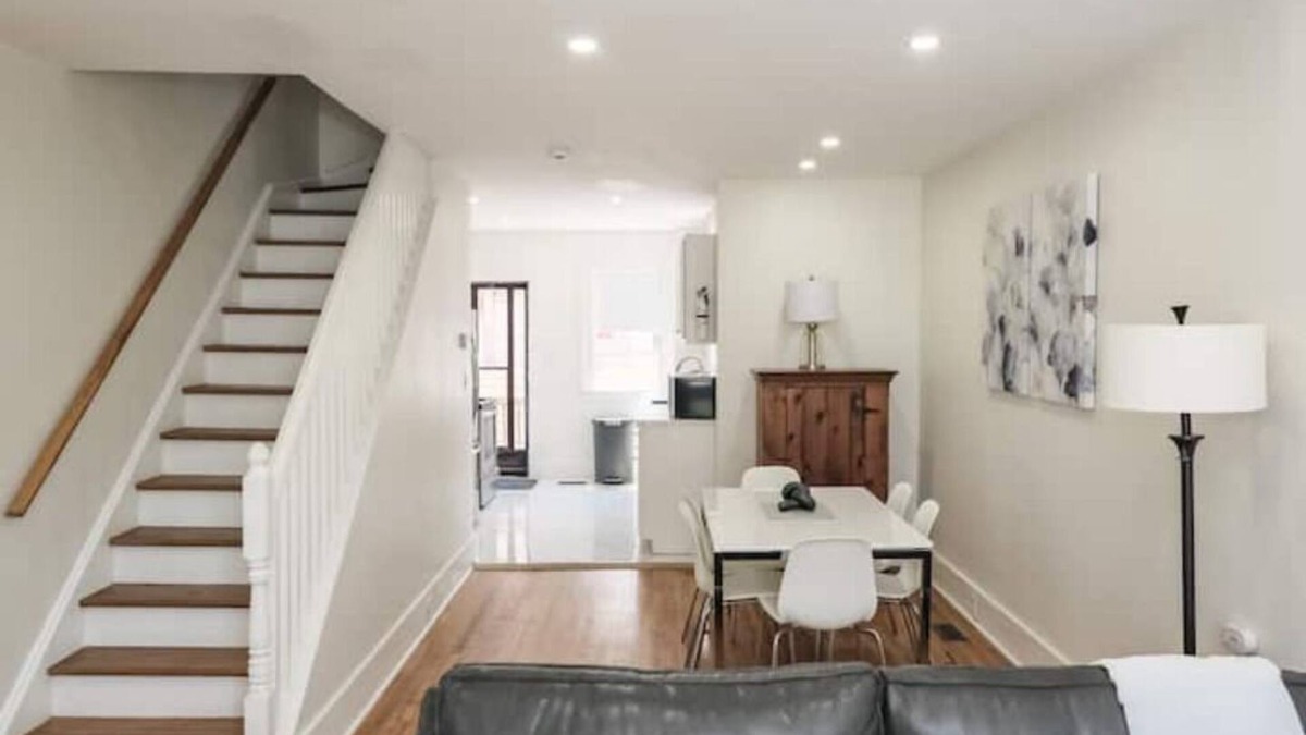 Bridgeview Apartment | Cozy 2bd with beautiful view of Detroit River
