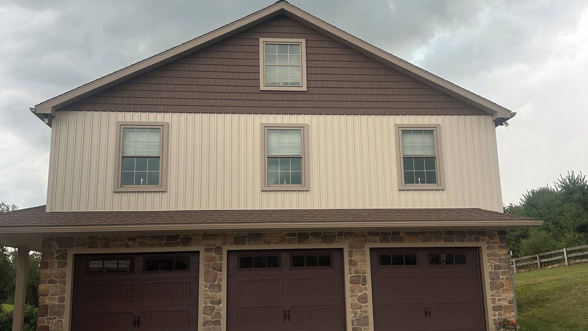 Nisbet Apartment | Cozy 2bedroom second floor apartment close to Lycoming College and PCT, WiFi ac