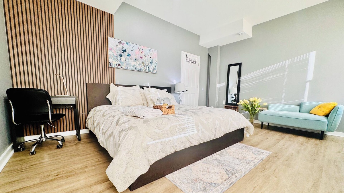 Elizabeth Apartment | Cozy 2BR apartment 6 min from EWR