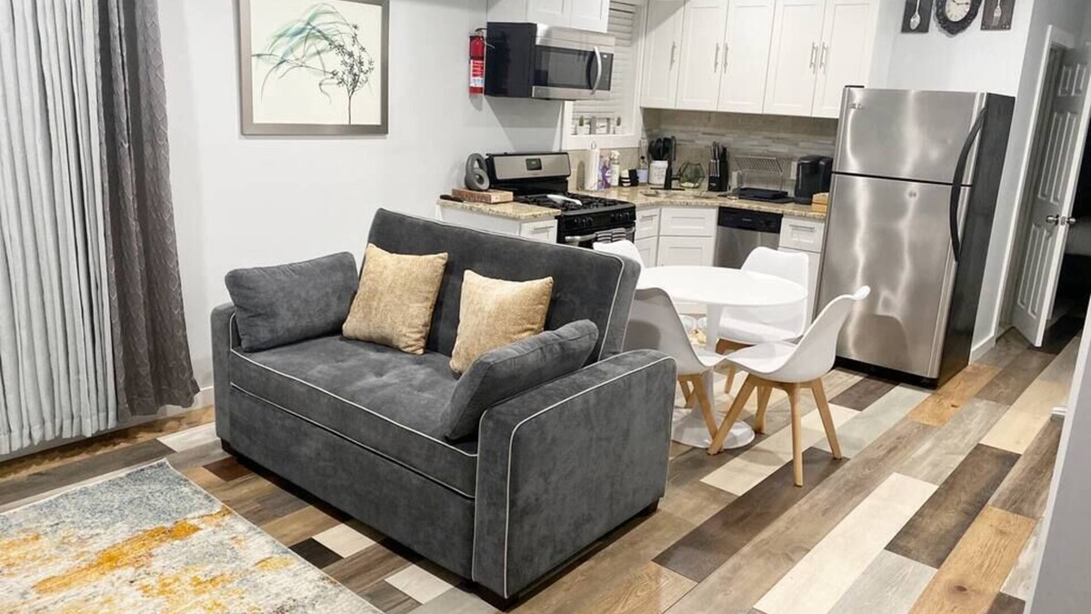 Garden Court Apartment | Cozy 2BR/Comfy King Bed |The Loft@Cedar Park