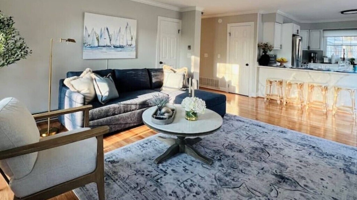Easton House | Cozy 2BR Home near Idlewild Parkn