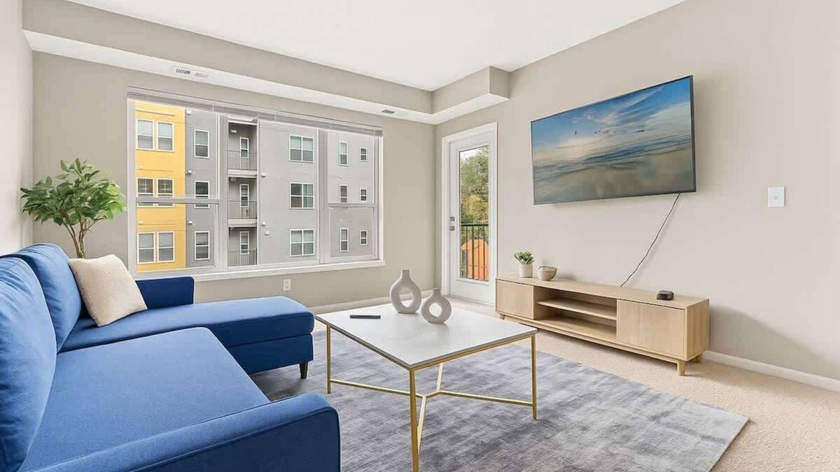 West Seventh Apartment | Cozy 2BR | King + 2 Queens + Walk to Xcel Arena