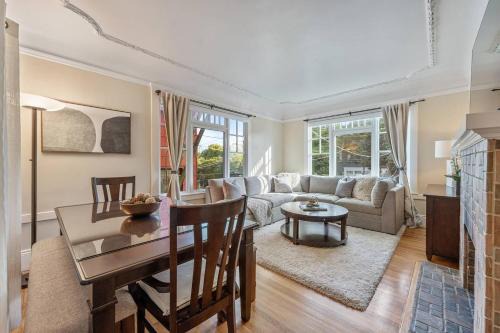 Inner Richmond Apartment | Cozy 2br Retreat With Parking & Laundry