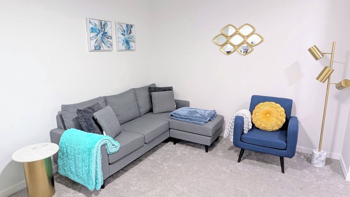 Silverado Apartment | Cozy 2BR Suite | Near CTrain, Spruce Meadows & Parks | Modern Comforts Await!