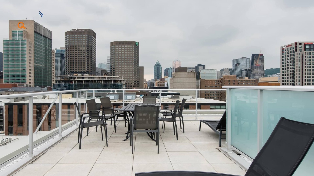 Latin Quarter Condo | Cozy 3 1/2 unit with unbeatable location right in the Quartier des Spectacles.